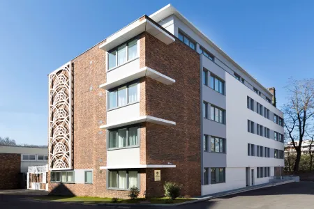 Best Western Hotel Journel Paris Sud Отели в г. Вири-Шатийон