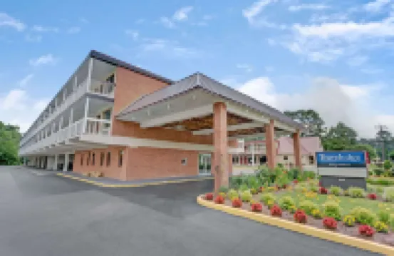 แทรเวิลลอดจ์ บายวินด์แฮม วิลเลียมส์เบิร์ก ย่านโคโลเนียล