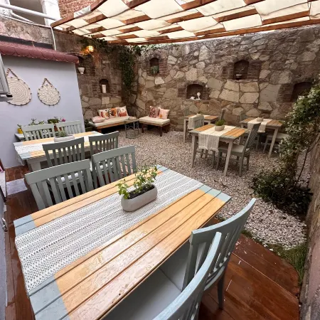 Hanole Guest House