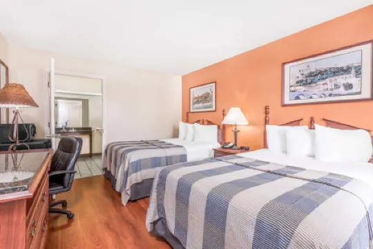 Days Inn by Wyndham Americus