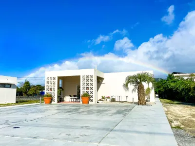 やんばる養生の宿 ちちぬぅーじ 世界自然遺産の森を巡る やんばる電気バス 乗車場所周辺のホテル