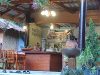 Mookies Bungalows Hotel a Ko Libong