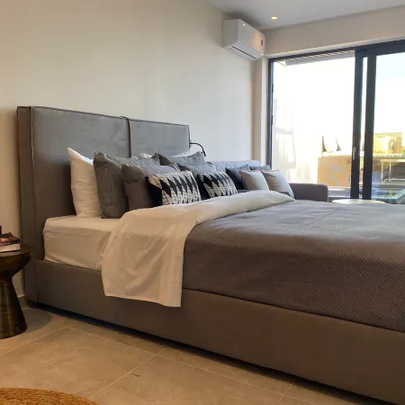 Luxury Suite with a Queen's Double Bed ,Stunning Sea Vews and Private Jacuzzi