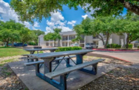 Studio 6 Extended Stay - Austin, TX - Midtown