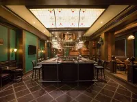 Singhania Sarovar Portico - bar