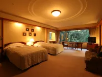 Kinosaki Onsen Nishimuraya Hotel Shogetsutei Hotels near Genbudo Park