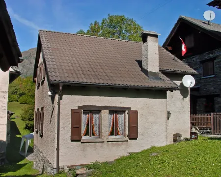 Marianne Plus Hotels in Blenio