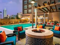 Hyatt House Atlanta Downtown Отели рядом с достопримечательностью «Кока-Кола»