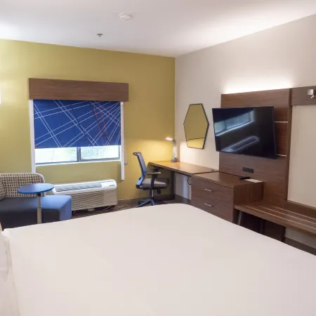 Holiday Inn Express & Suites GREENVILLE AIRPORT by IHG