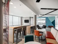 avid hotel TORONTO - VAUGHAN SOUTHWEST by IHG - breakfast