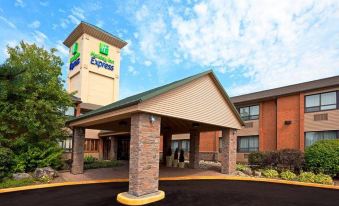 Holiday Inn Express Toronto East - Scarborough by IHG