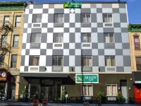 Quality Inn Near Sunset Park Hotels near Bensonhurst Park