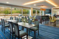 Holiday Inn Express Cambridge West - Cambourne Hotel di Boxworth