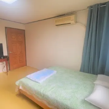 Damyang Friend and Doldamgil Pension