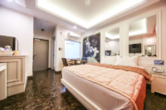 Seven Palgongsan Bombom