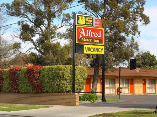 Alfred Motor Inn Hotels in Cardigan