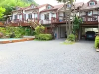 Baenae-Gol Alpensia Pension Hotels near Paraeso Falls