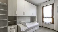 Italianway - Piazza Alboreto 72, Rozzano Các khách sạn gần OverNet Education