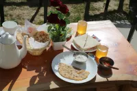 Hotel Mountain Trail Manali - Kitchens