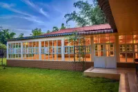 Bougainvillea Retreat & Spa Hotels near SBS