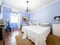 Casa Olívia Hotels in Cela