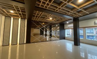 Hotel Royal Embassy