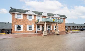 Guest House Inn & Suites