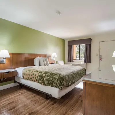 Econo Lodge Atlanta Airport East Hotels near Hartsfield–Jackson Atlanta International Airport