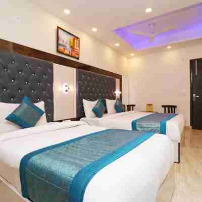 Airport Hotel Shivaka Inn Rooms