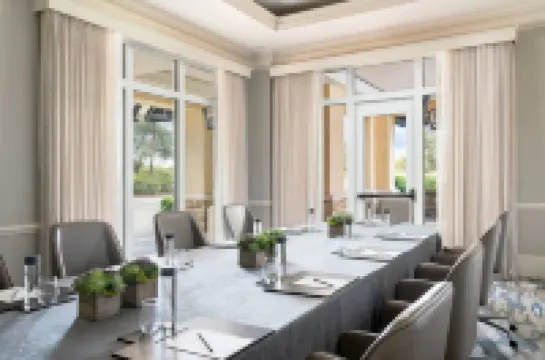 The Ritz-Carlton Naples, Tiburón