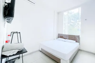Citara Jaya Guesthouse Mitra RedDoorz Hotels in Jatimekar