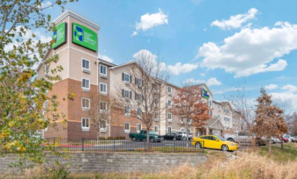 Extended Stay America Select Suites - Kansas City - Stadium