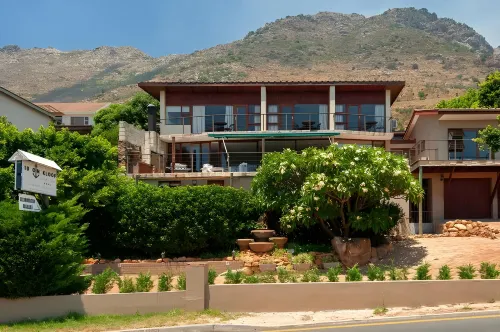 18 on Kloof Guest House فنادق في Gordons Bay