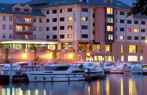 阿斯隆麗笙酒店