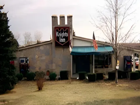 Knights Inn Farmington Hill