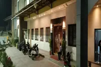 Aadrika Residency & Tandoor N Curry Hotel a Anegpur