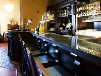The Farmers Kitchen Hotel - bar