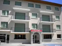 Hôtel le Costellan Hotels in La Boisse