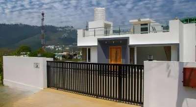 Pearly Gates Home Stay Hotels near Kodaikanal Lake