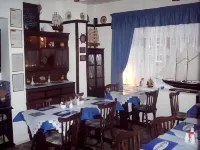 Home and Away Guesthouse Hotels in Rudston