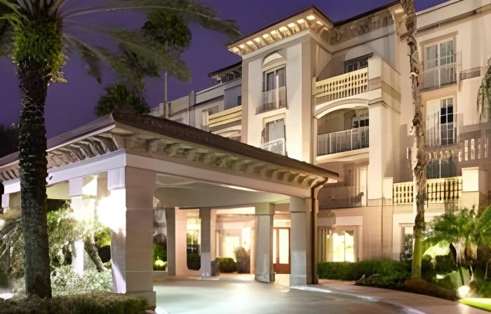 Trianon Bonita Bay Hotel