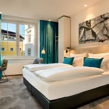 Motel One Linz-Hauptplatz Hotels near Linz Castle