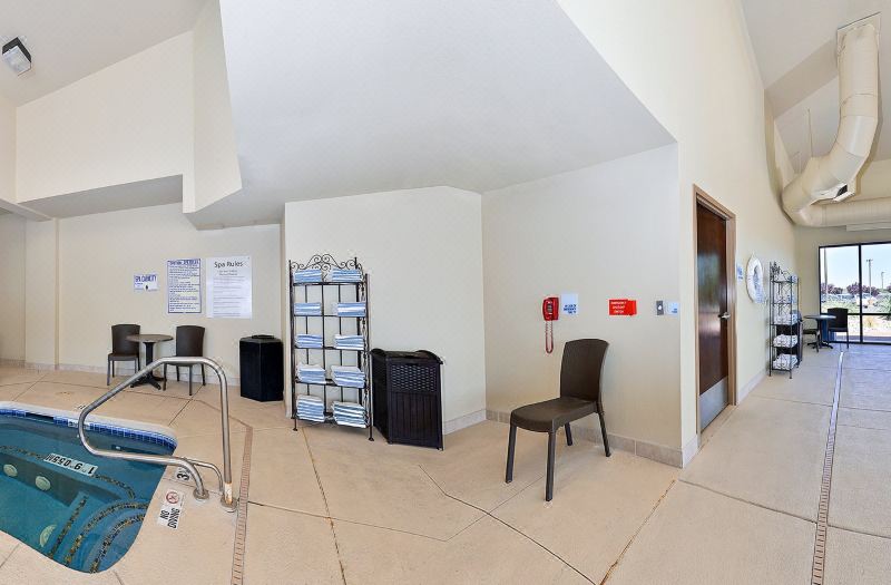 Holiday Inn Express & Suites Albuquerque Historic OLD Town by IHG photo 5