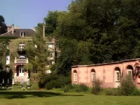 Belle Isle Sur Risle Hotels in Notre-Dame-de-Gravenchon