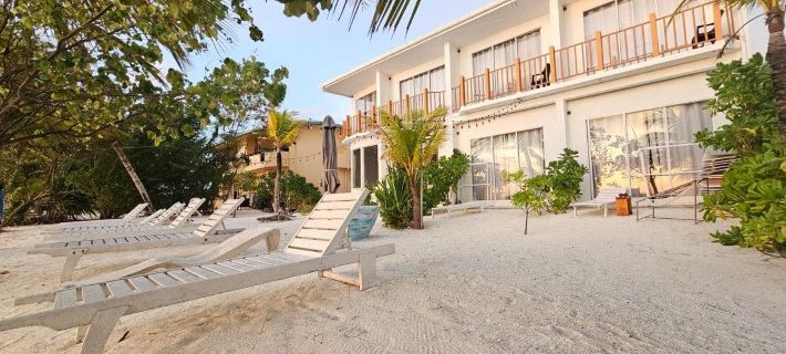 The Sunset Villa Hotels in Dhiffushi