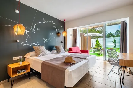 卡拉特里達普拉亞索爾酒店