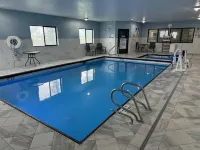 Holiday Inn Express & Suites ALAMOSA by IHG - Swimmingpools