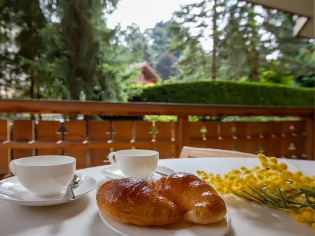 Résidence Bristol 12b Отели рядом с достопримечательностью «Aigle Castle»