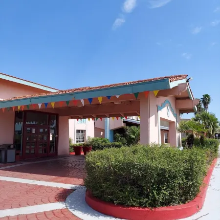University Inn & Suites Brownsville
