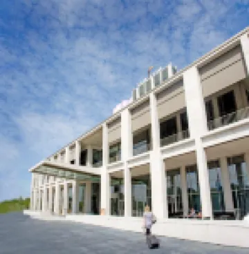 Van der Valk Airporthotel Düsseldorf Hotels in der Nähe von PSD BANK DOME